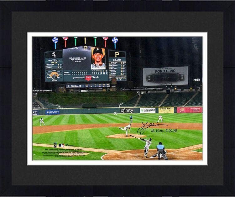 Uokvireni Lucas Giolito Chicago White Sox Autographed 8 X 10 Fotografija proslave bez udaraca s natpisom bez udaraca 8-25-20-Autografirane