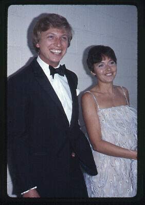 Tommy Steele supruga Ann Donimhue Candid 1967. Izvorna 35 mm prozirnost boje